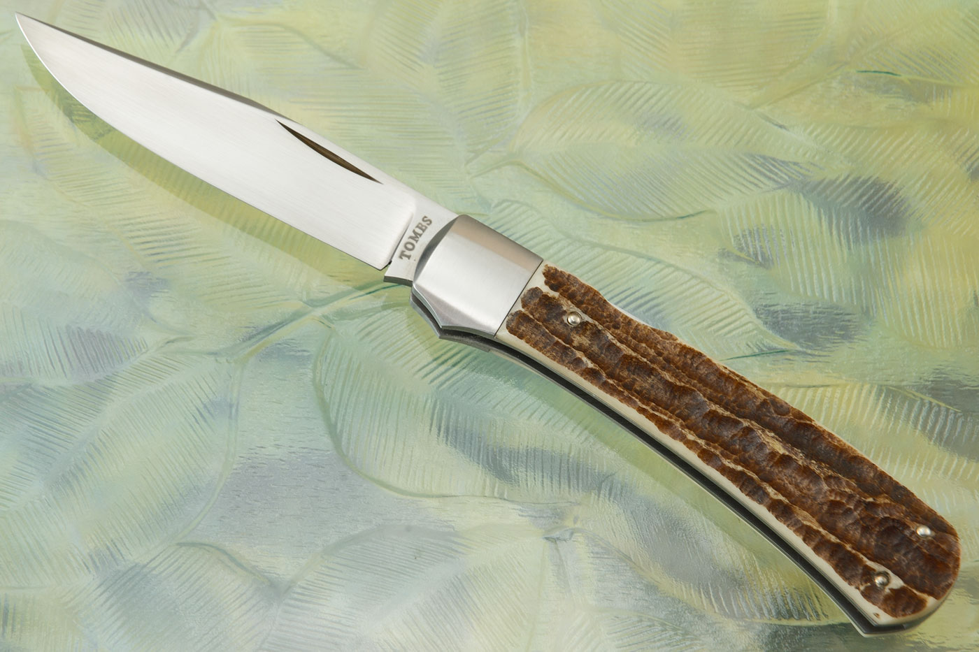 Midlock Trapper with Stag Bone