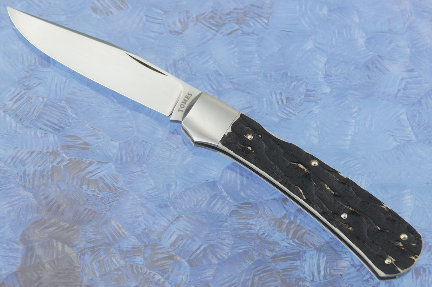 Midlock Trapper with Stag Bone