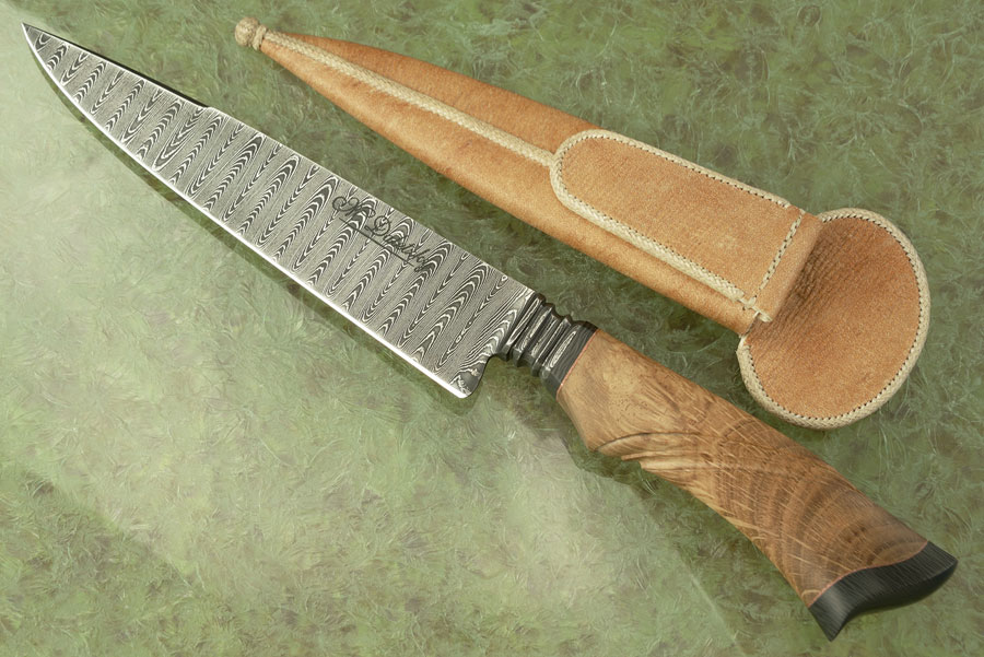 Integral Damascus Cuchillo Gaucho with Slovonian Oak and Carbon Fiber
