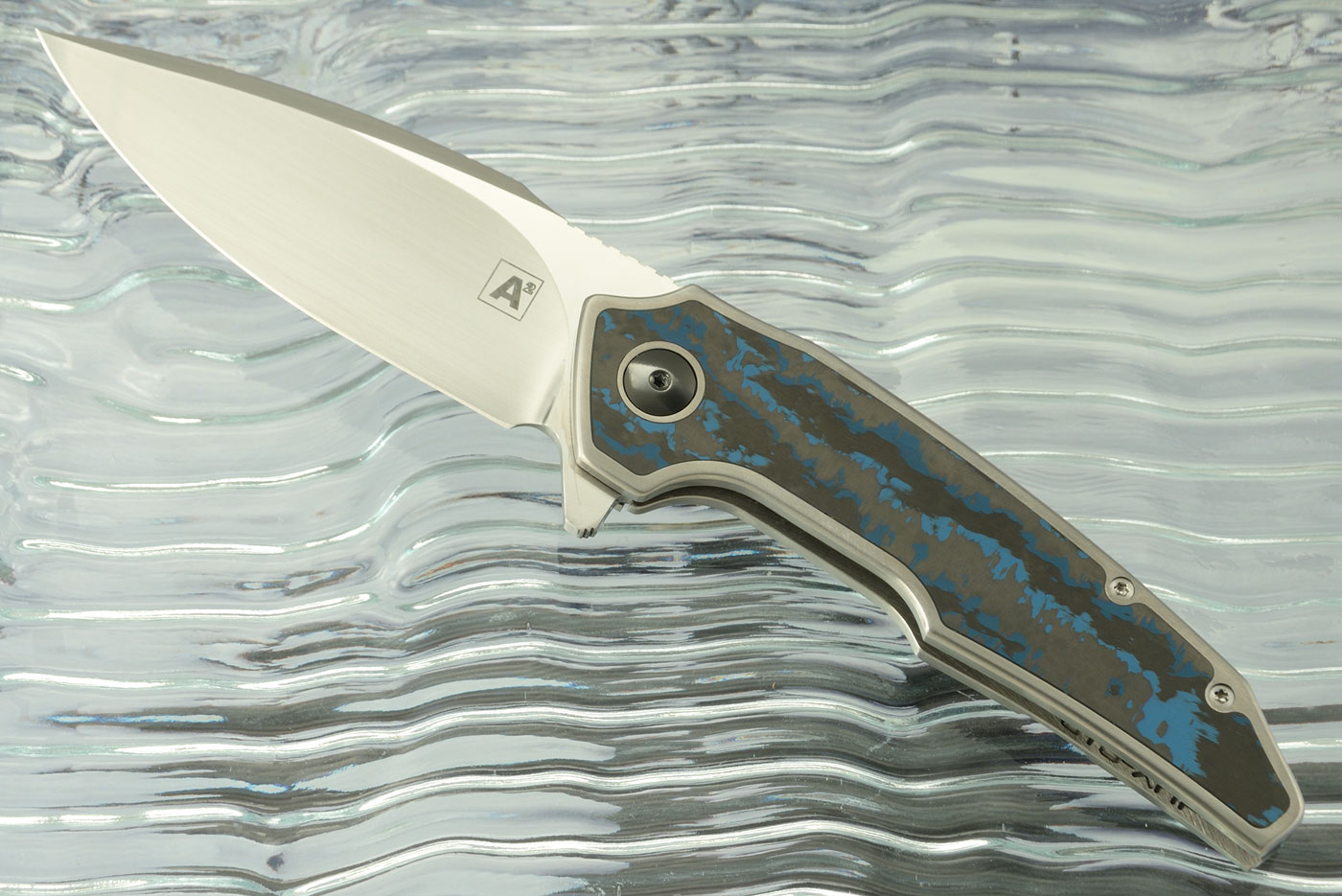 A6 Midi Framelock with Arctic Storm FatCarbon (Ceramic IKBS)