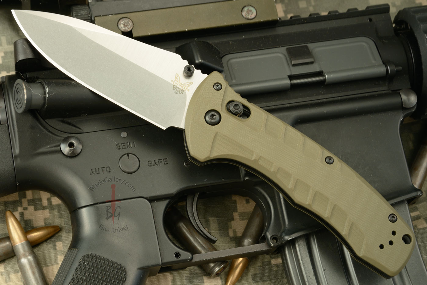 Turret (980) AXIS Lock Folder with OD Green G10