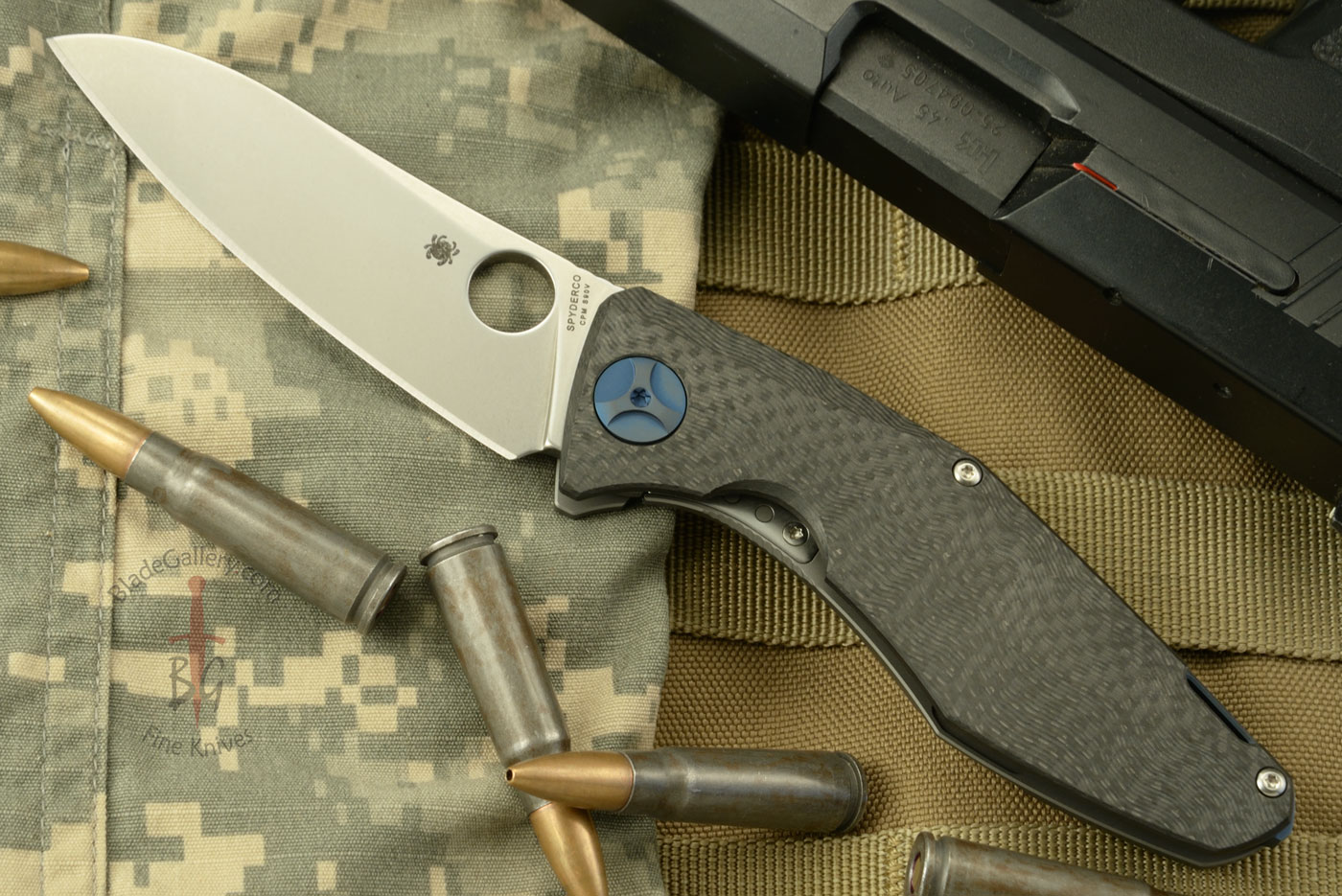 Sinkevich Drunken Frame Lock Folder with Carbon Fiber (C235CFTIP)