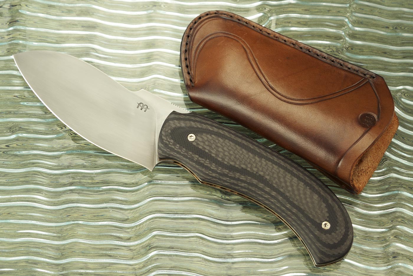 Friction Folder with Carbon Fiber and Black G10