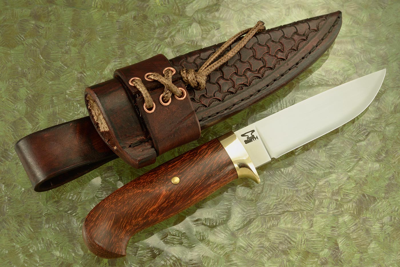 Drop Point Hunter (Model LR) with Camel Thorn
