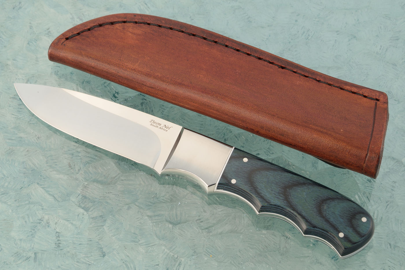 Drop Point Hunter with Dymondwood