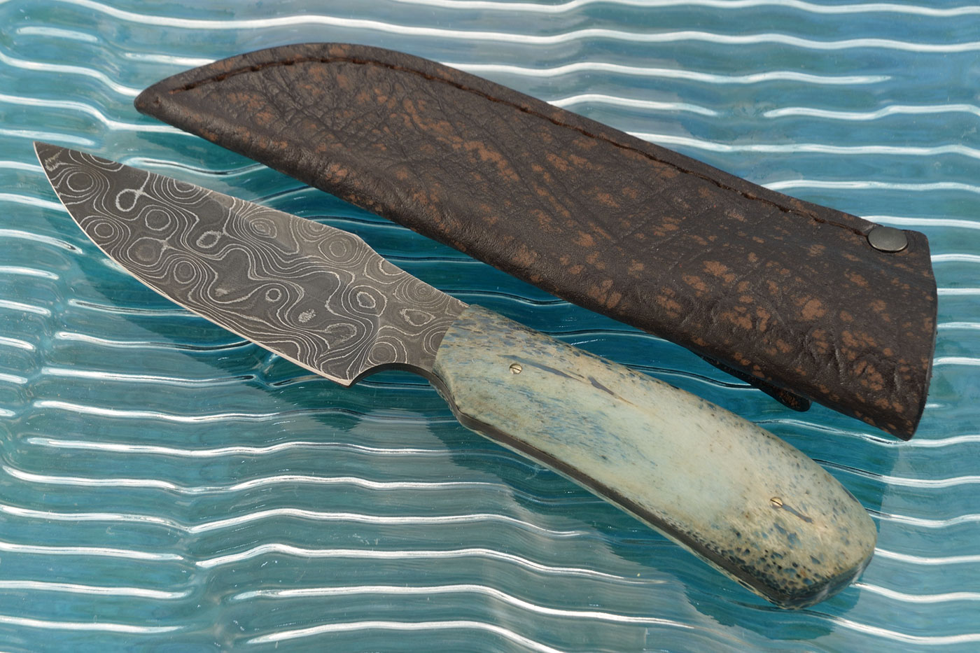 Damascus Hunter with Sheep Horn