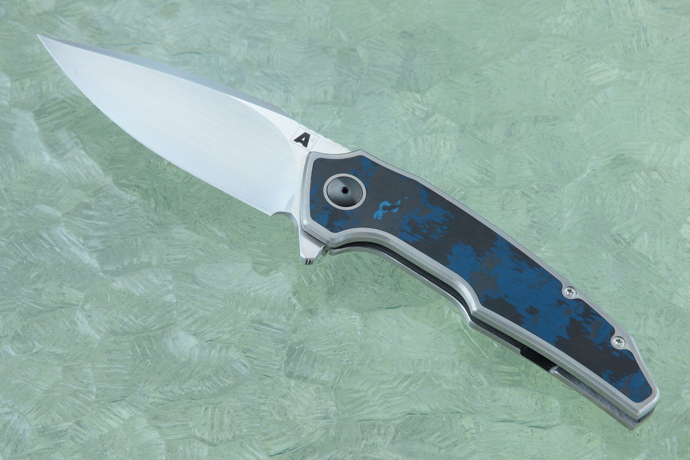 A6 Middi Framelock with Arctic Storm FatCarbon (Ceramic IKBS) - M390