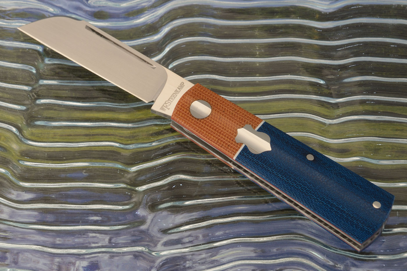 Barlow Slipjoint with Crosscut Blue and Natural Micarta - M390
