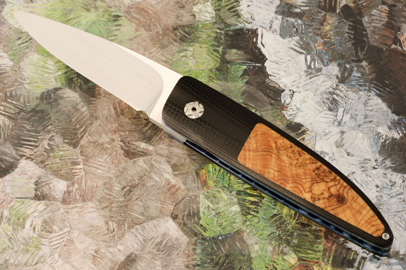 Oyster Front Flipper with Black G10 and Wild Olive