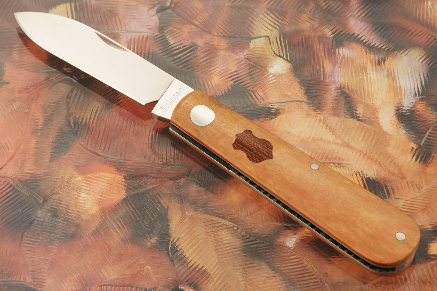 Oryx Slipjoint with Richlite and Crosscut Micarta