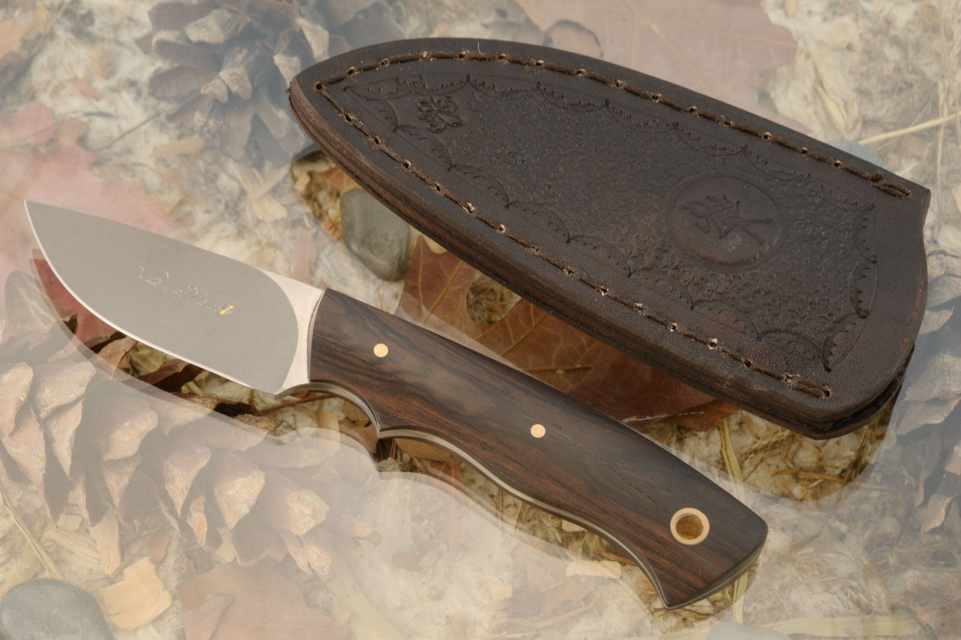 Field Ant Skinner with African Blackwood - M390