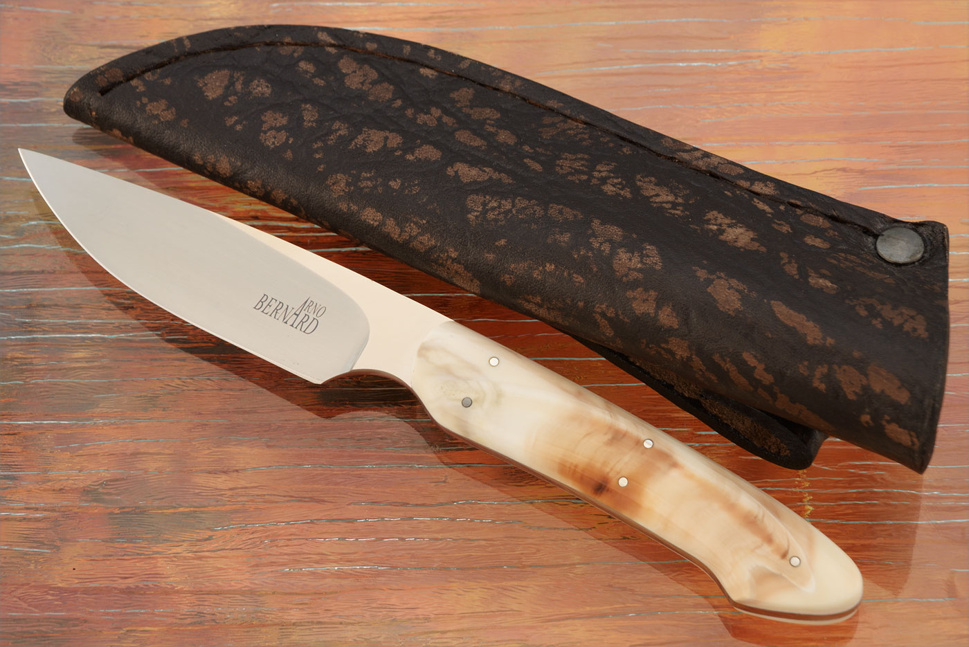 Utility/Hunter with Warthog Tusk