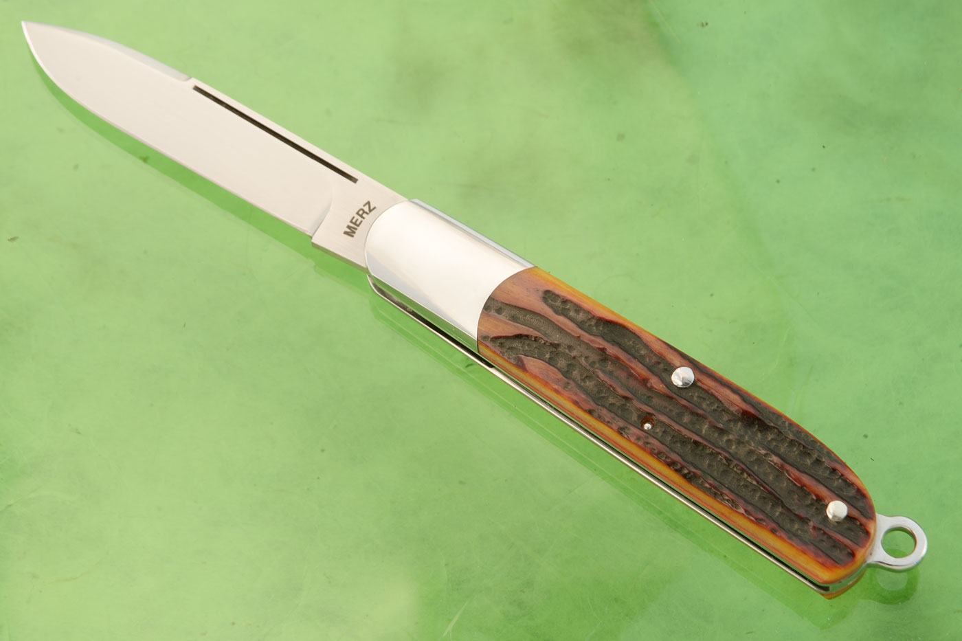 Slipjoint Folder with Jigged Bone