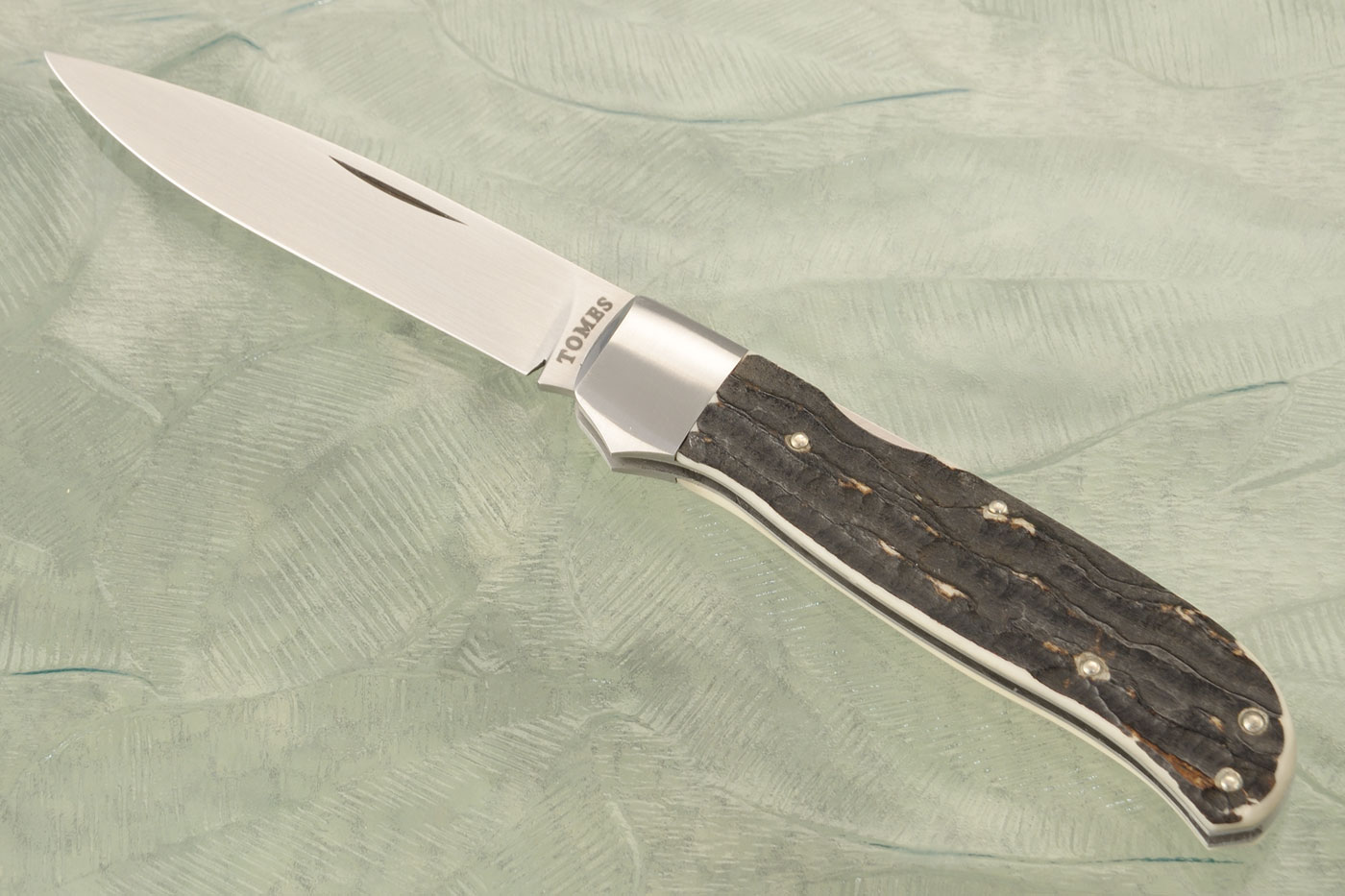 Model 1-F-B Midlock Trapper with Stag Bone