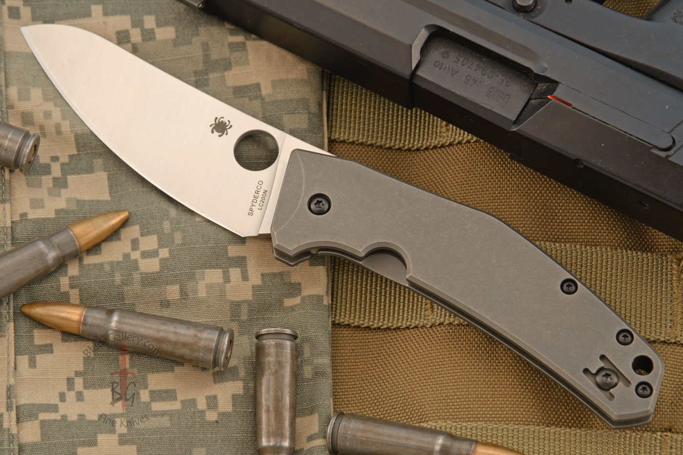 SpydieChef Framelock Folder (C211TIP) - L200N