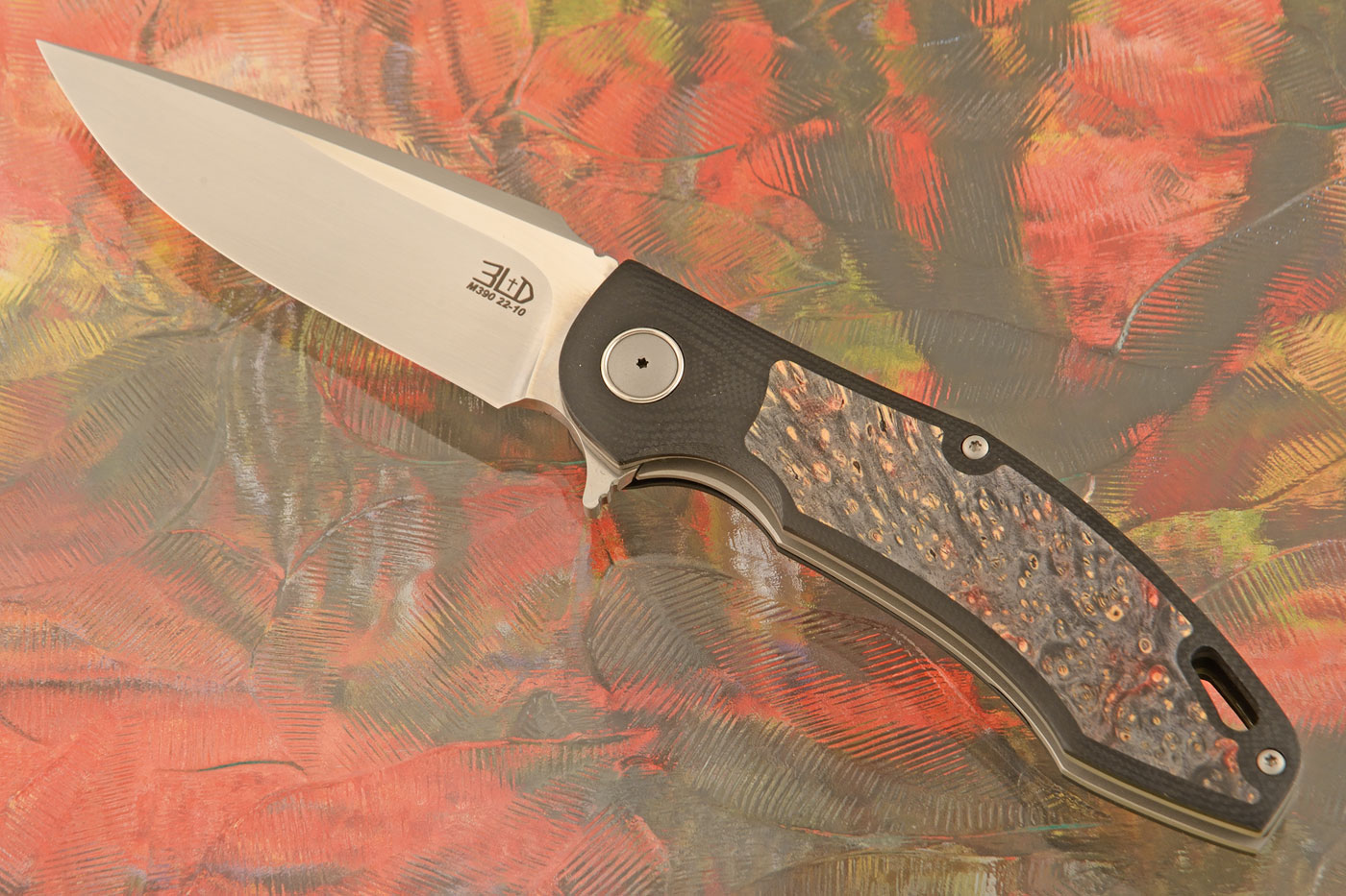 H4 Flipper with Black G10 and Maple Burl - M390