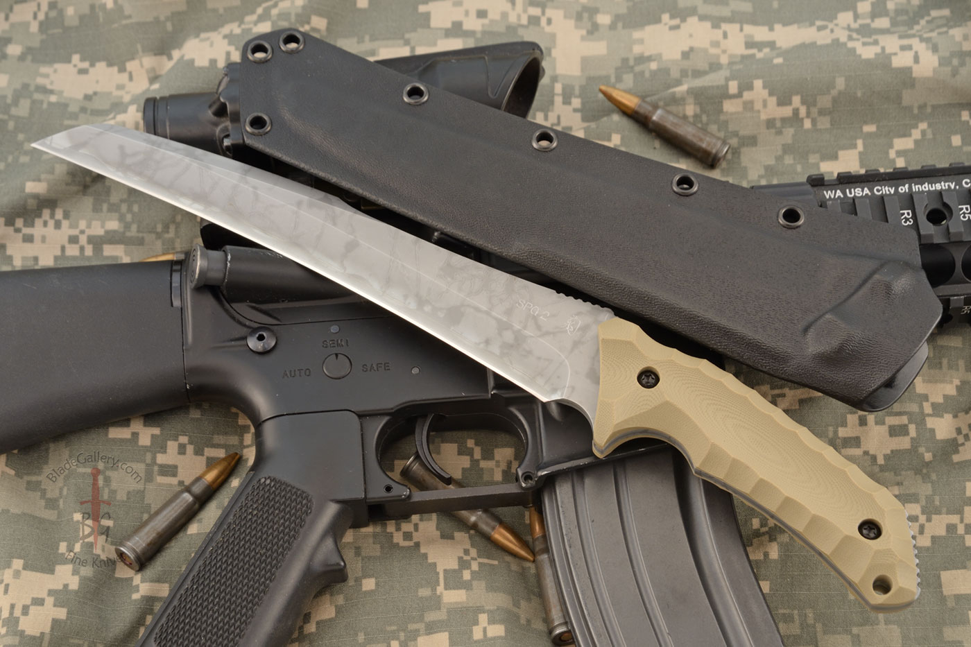 Pike with Coyote Brown G-10 (SG2 San Mai)