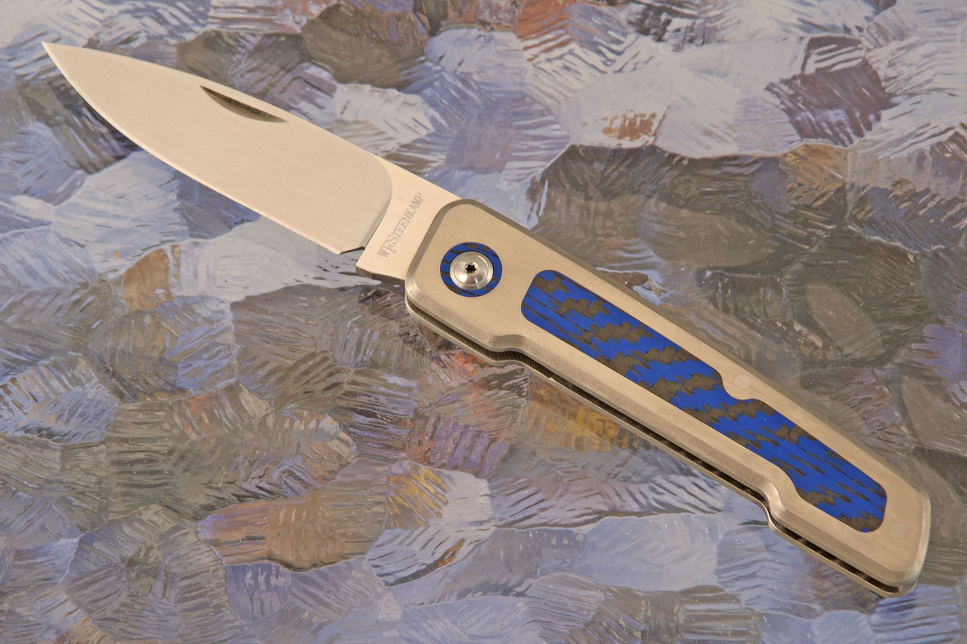 Pointer Slipjoint with Titanium and Blue & Black Carbon Fiber Inlays - M390