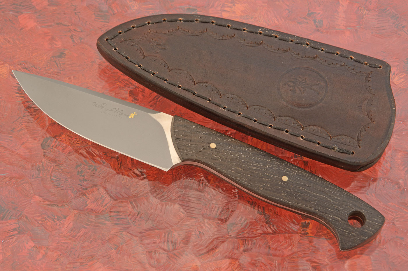 Field Ant Hunter with Bog Oak - M390