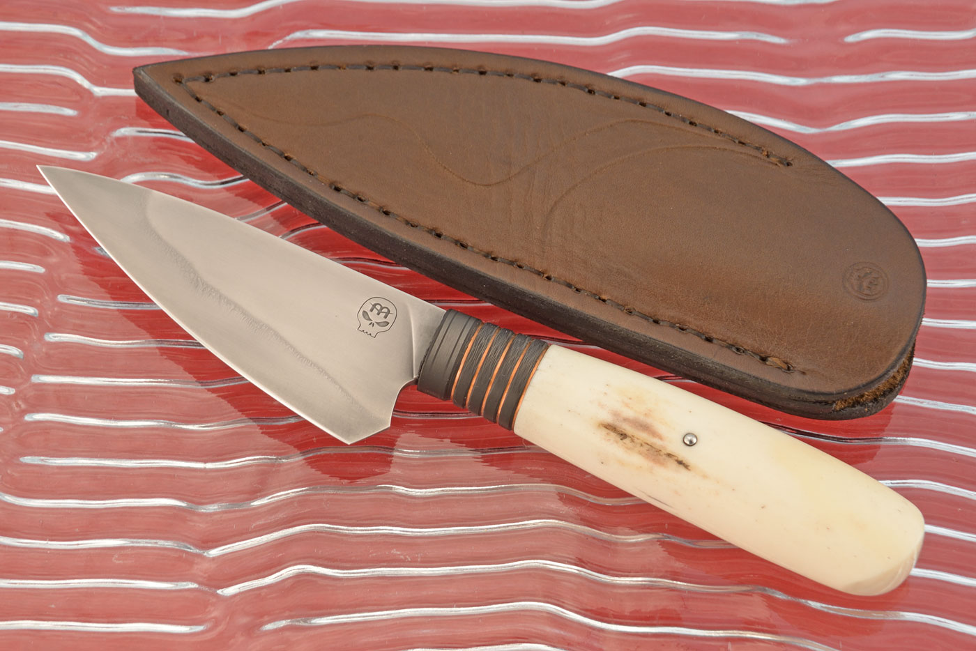 Utility Knife with Stag - 1095 Carbon