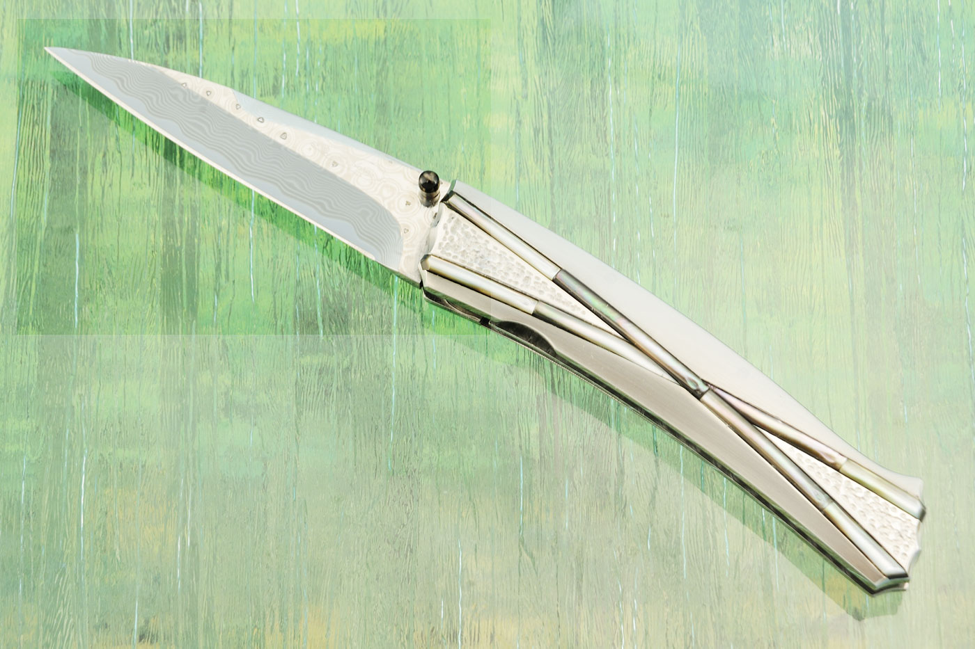 Oni-Maru Folder with Blacklip Mother of Pearl and SG2 San Mai Damascus