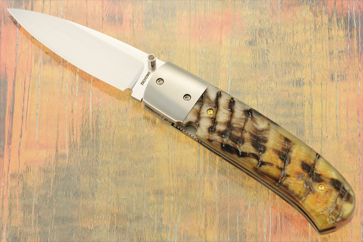 Folder with Black Sheep Horn - CPM-154