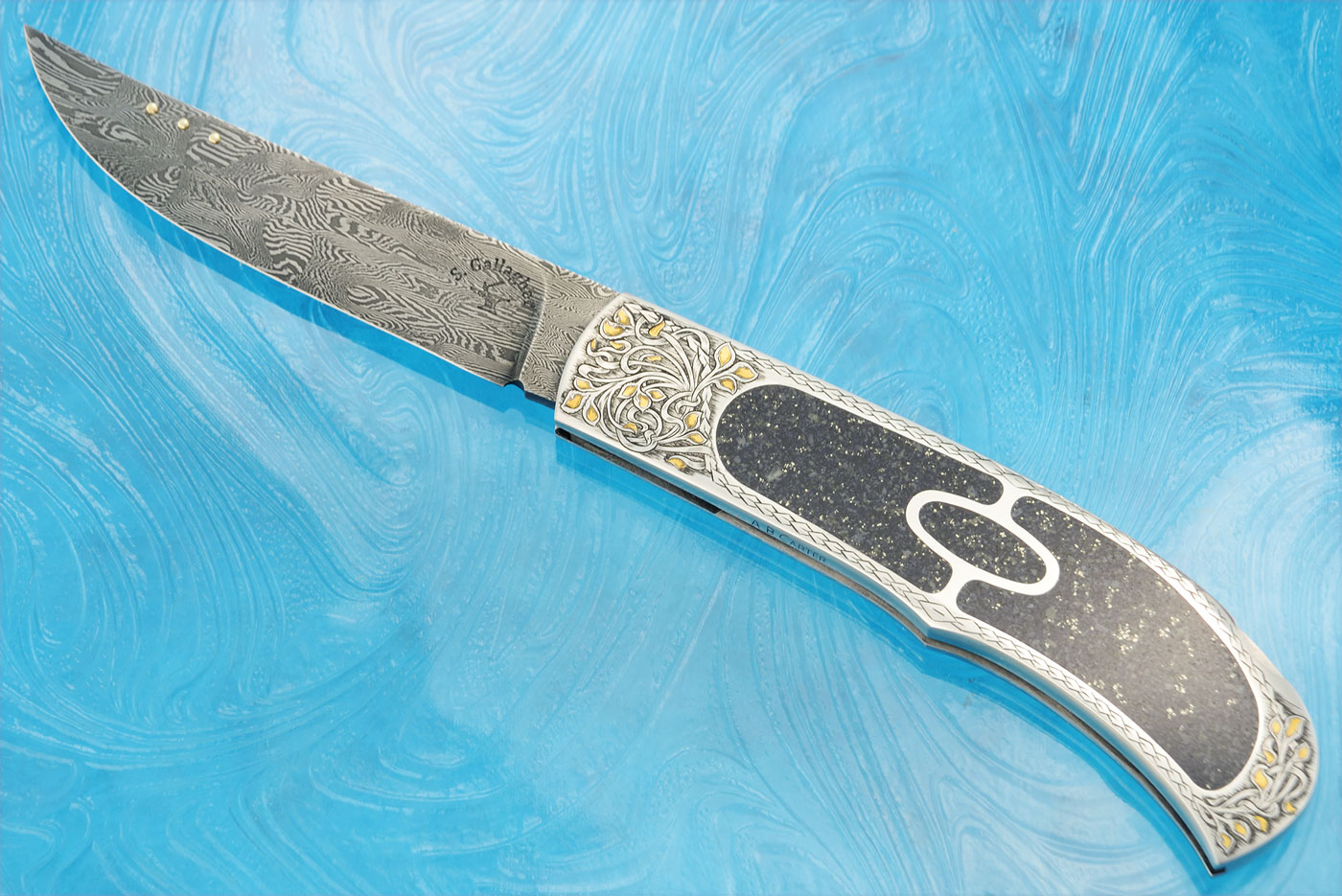 Engraved Damascus Interframe Backlock Folder with Lapis Lazuli