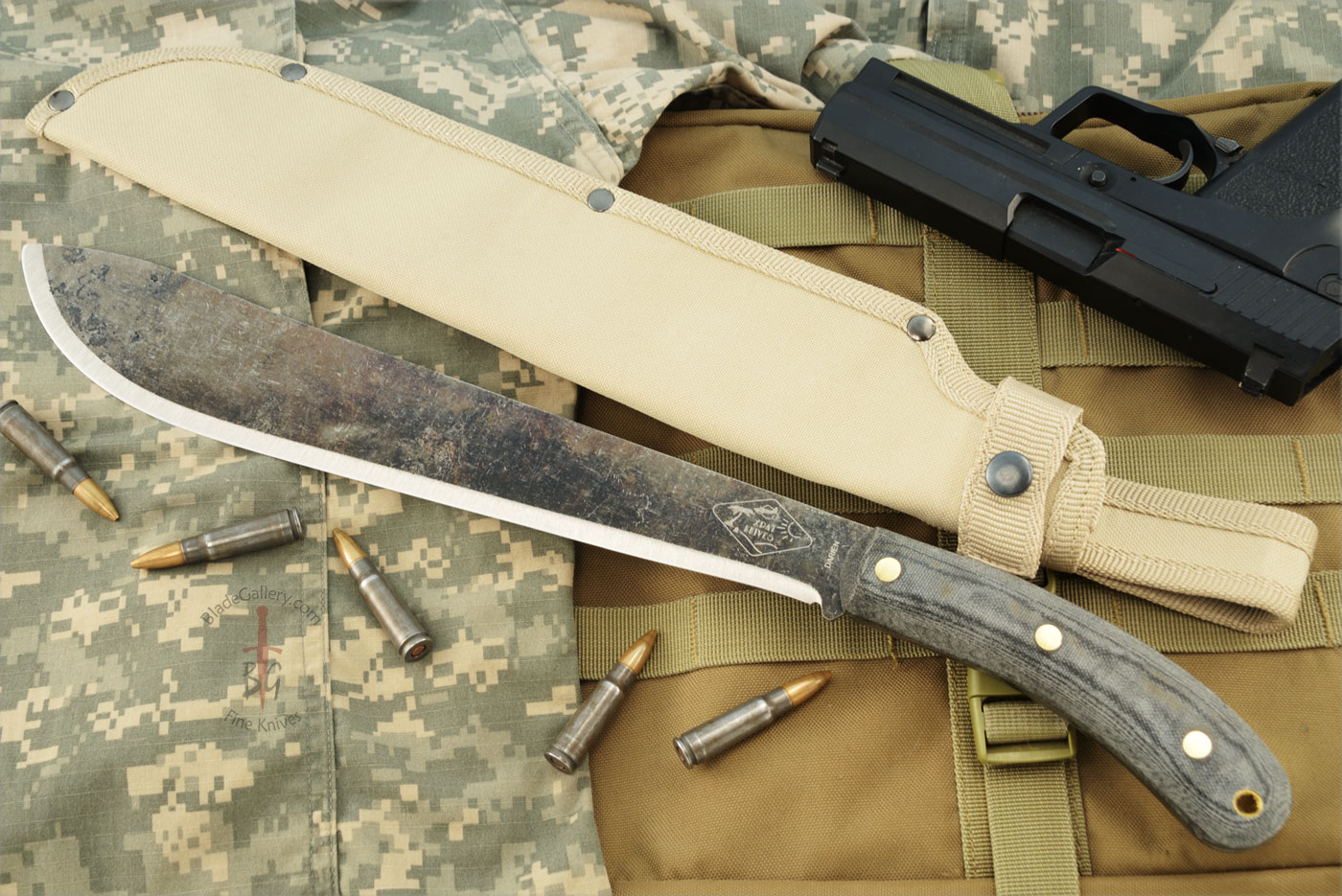 Expat Darien Machete with Black Micarta