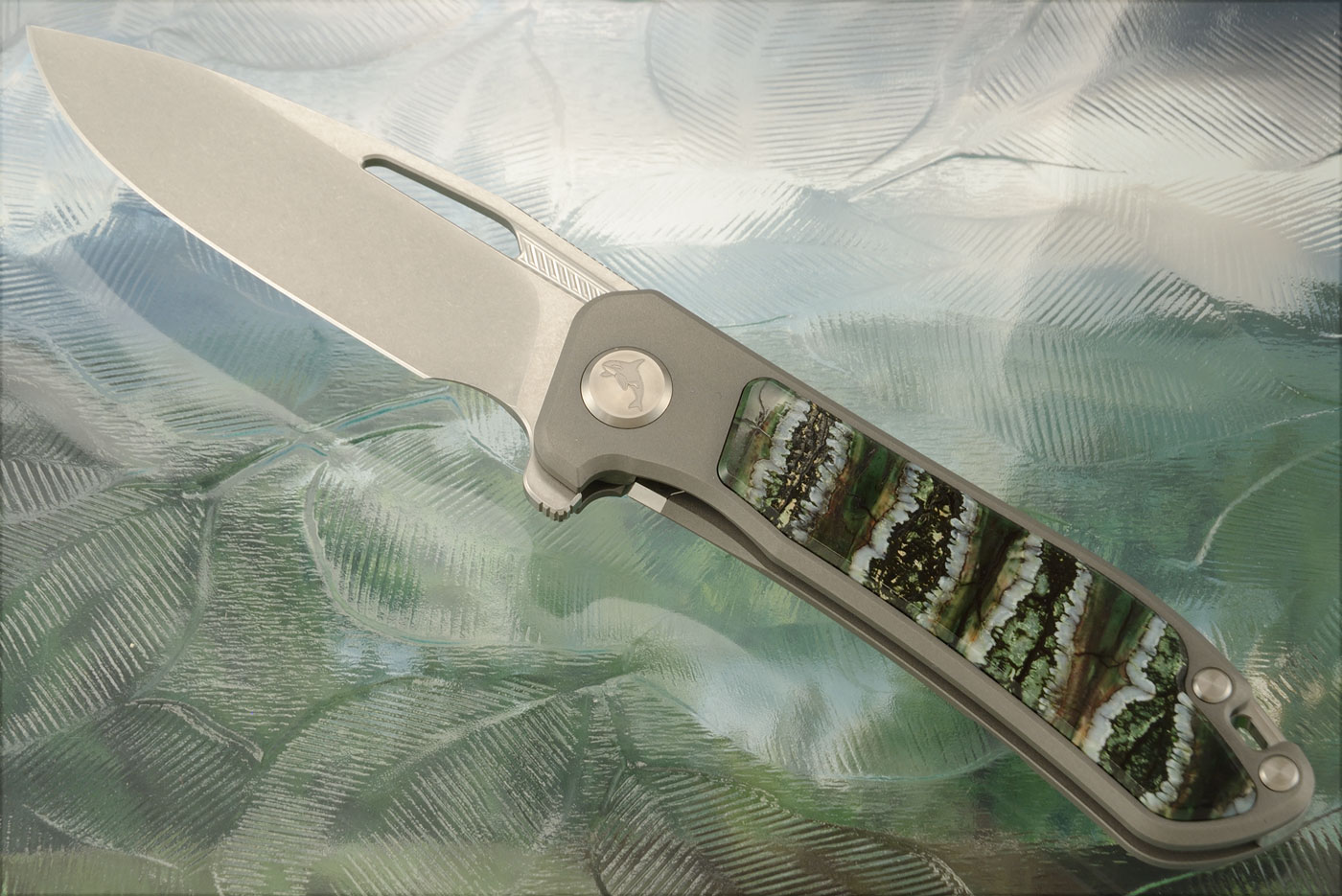 Orca 2.0 Frame Lock Flipper with Green Mammoth Molar Inlay - M390 - Serial 075