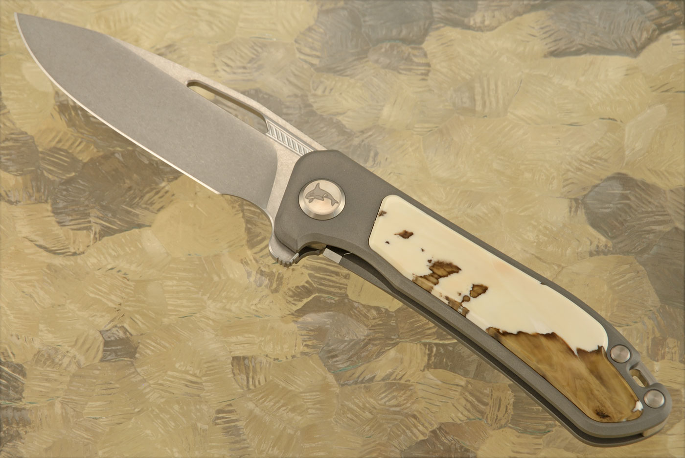 Orca 2.0 Frame Lock Flipper with Dyed Warthog Tusk Inlay - M390 - Serial 073