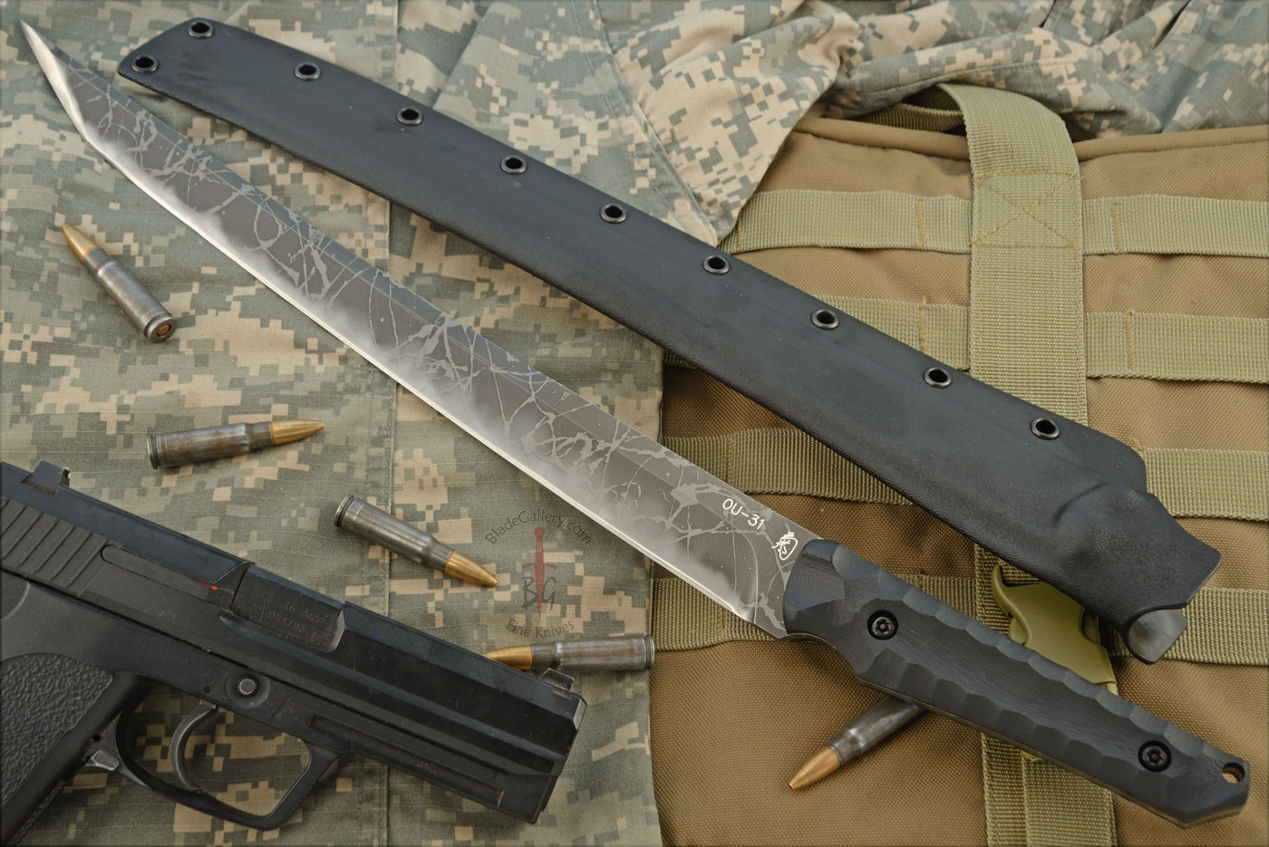 Wakizashi with Black G-10 (OU-31)