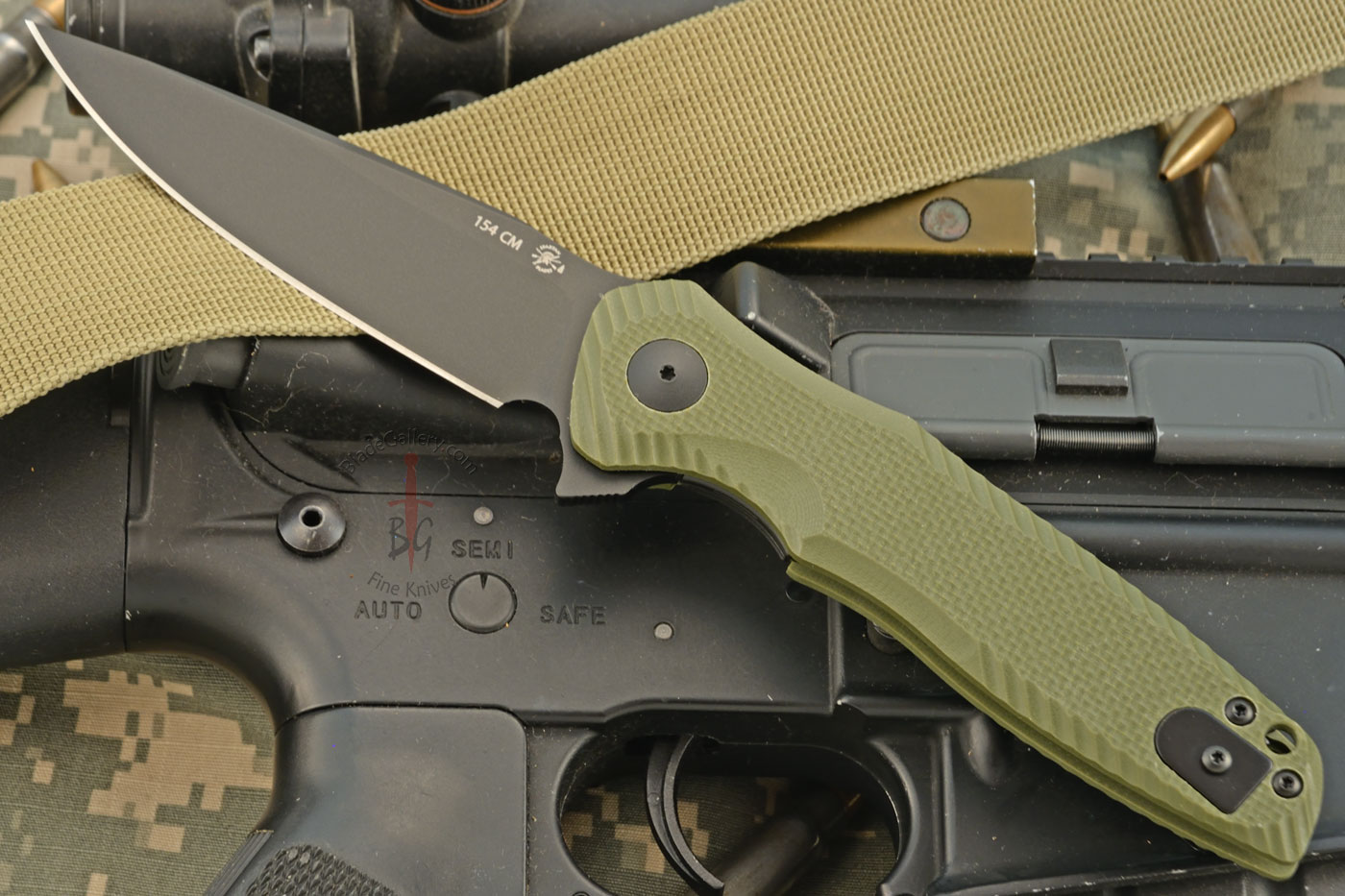 Poros Flipper with Green G-10 - 154CM (SFBL11GR)