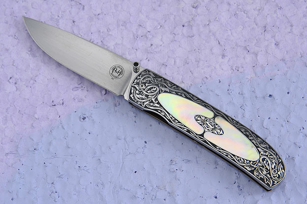 Engraved Interframe with Gold Lip