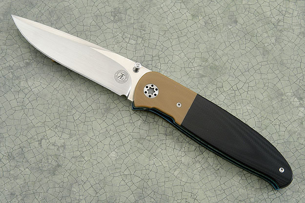 L22 with Black and Coyote Brown G10