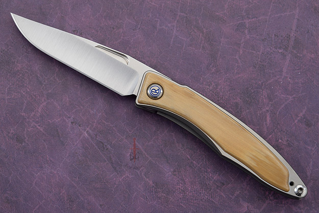 Mnandi with Mammoth Ivory Bark