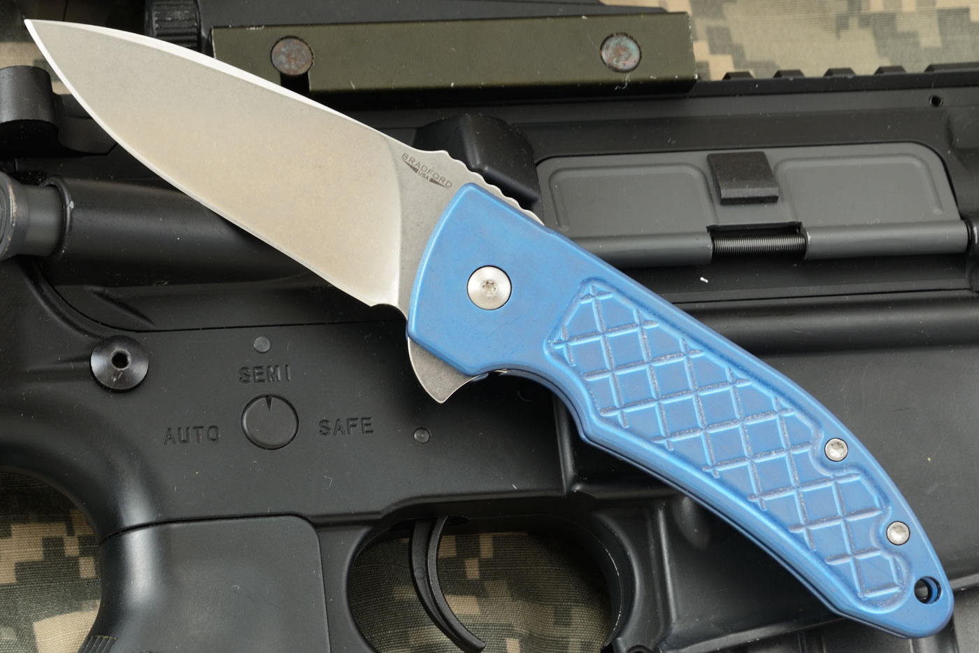 Guardian 3 Flipper with Blue Anodized Titanium