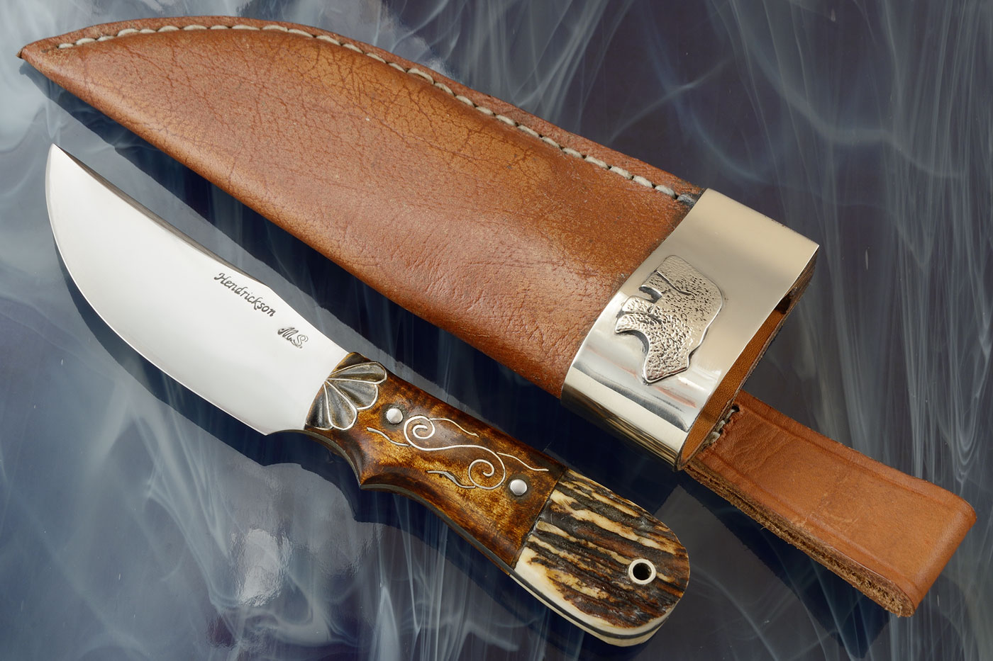 Nanook High Clip Hunter with Curly Maple and Stag